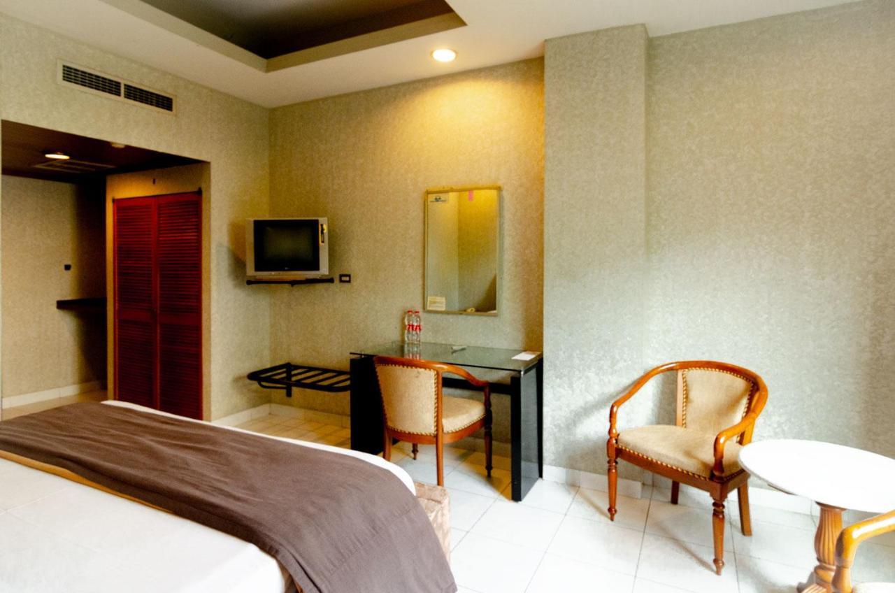 Hotel Peninsula Mangga Besar Jakarta Exteriér fotografie